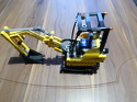LEGO TECHNIC Mini Bagger (8047) LEGO TECHNIC Mini Bagger (8047)