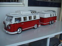 10220 VW Bus mit Caravan 10220 VW Bus mit Caravan