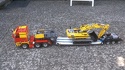 RC Zug Maschiene mit Tiefbettauflieger RC Zug Maschiene mit Tiefbettauflieger