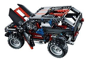 Lego 8081 Extreme Cruiser