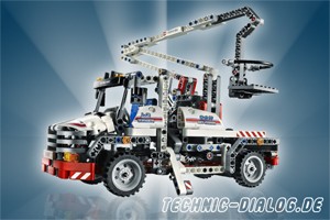 Lego 8071 Bucket Truck