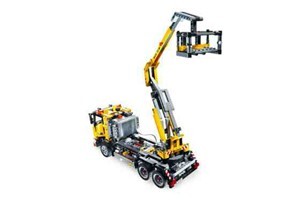 Lego 8292 Truck mit Hebebühne